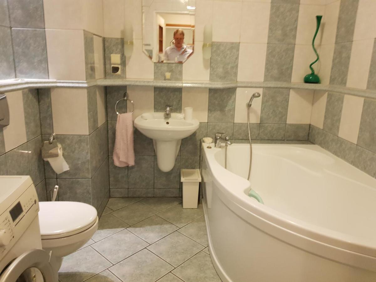 Apartamento Sloneczny Apartamencik Breslavia Exterior foto